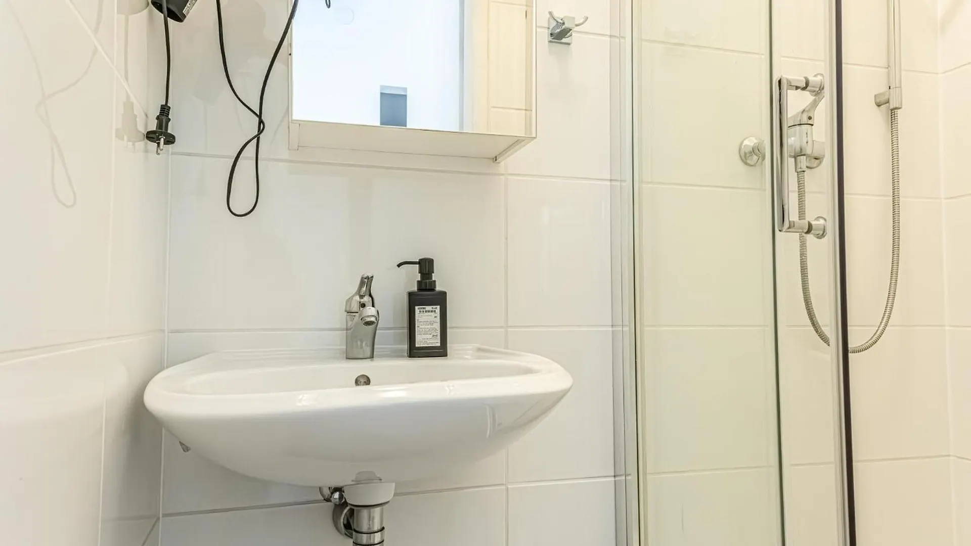 Apartment Stylish 1Br Apartment- Near Westbahnhof U3&U6 Vienna